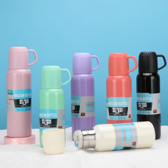 FLASK BOTTLE WITH 3 CUPS